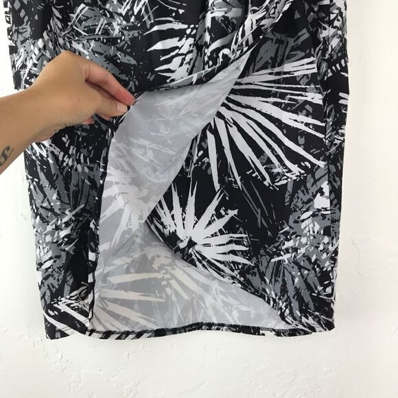 Fabletics Clarissa Black White Palm Leaf Print Pencil Skirt XS NWT - Picture 4 of 7